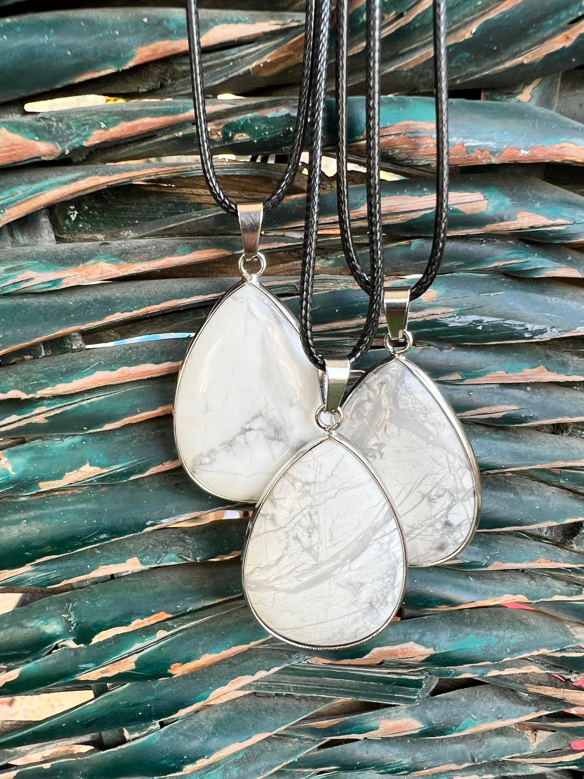 Howlite Silver-Plated Teardrop Necklace – Calm, Patience & Peace
