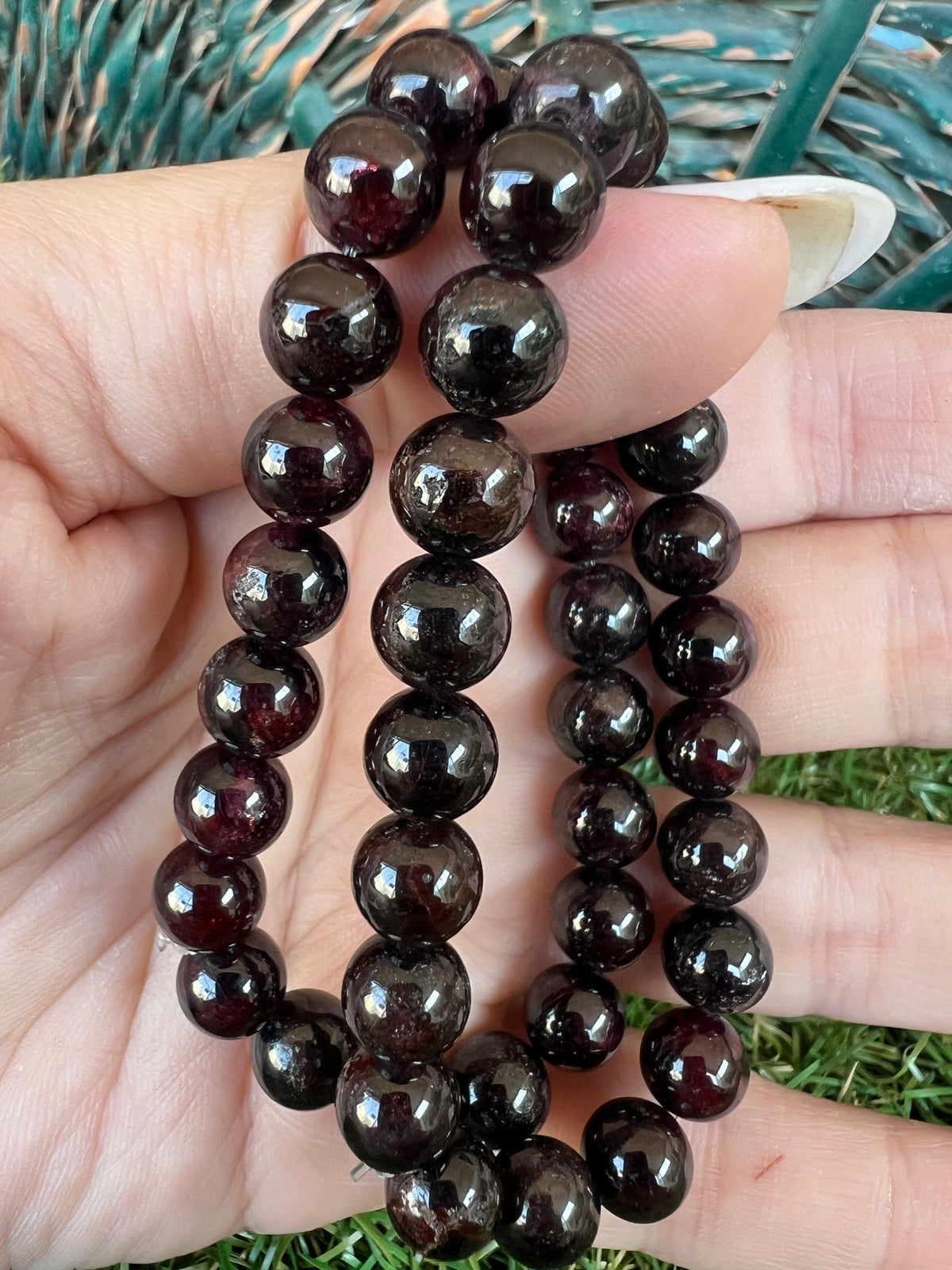 Natural Garnet Bracelet – Passion, Love, Vitality & Confidence | 8 mm
