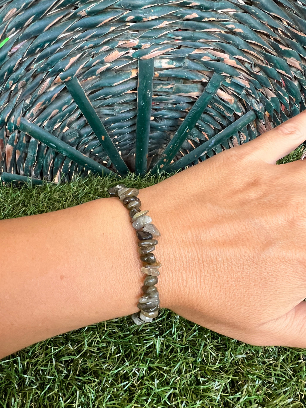 Natural Labradorite Zodiac Bracelet – Protection, Transformation & Intuition | Cancer, Scorpio & Aquarius