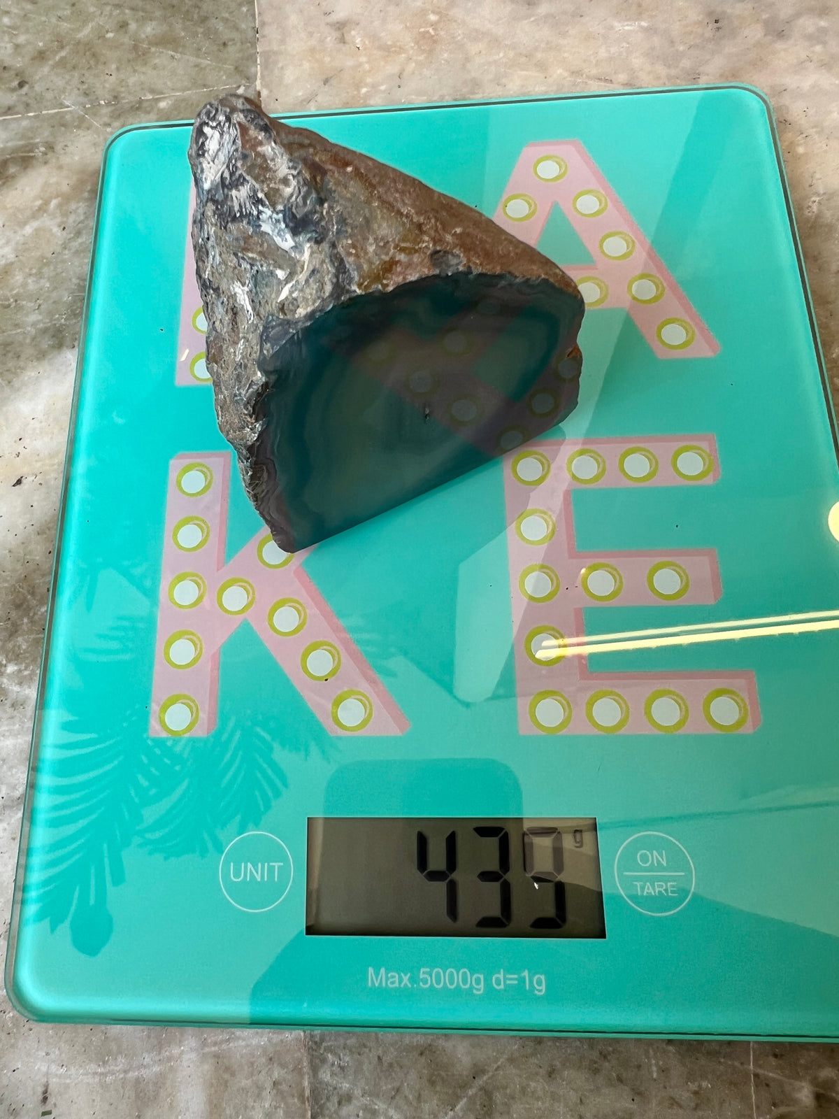 Agate Freeform with Cut Base – 439 g
