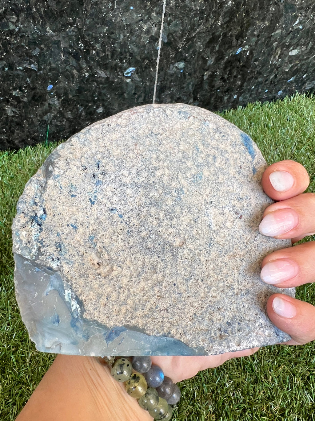 Agate Freeform with Cut Base – 803 g