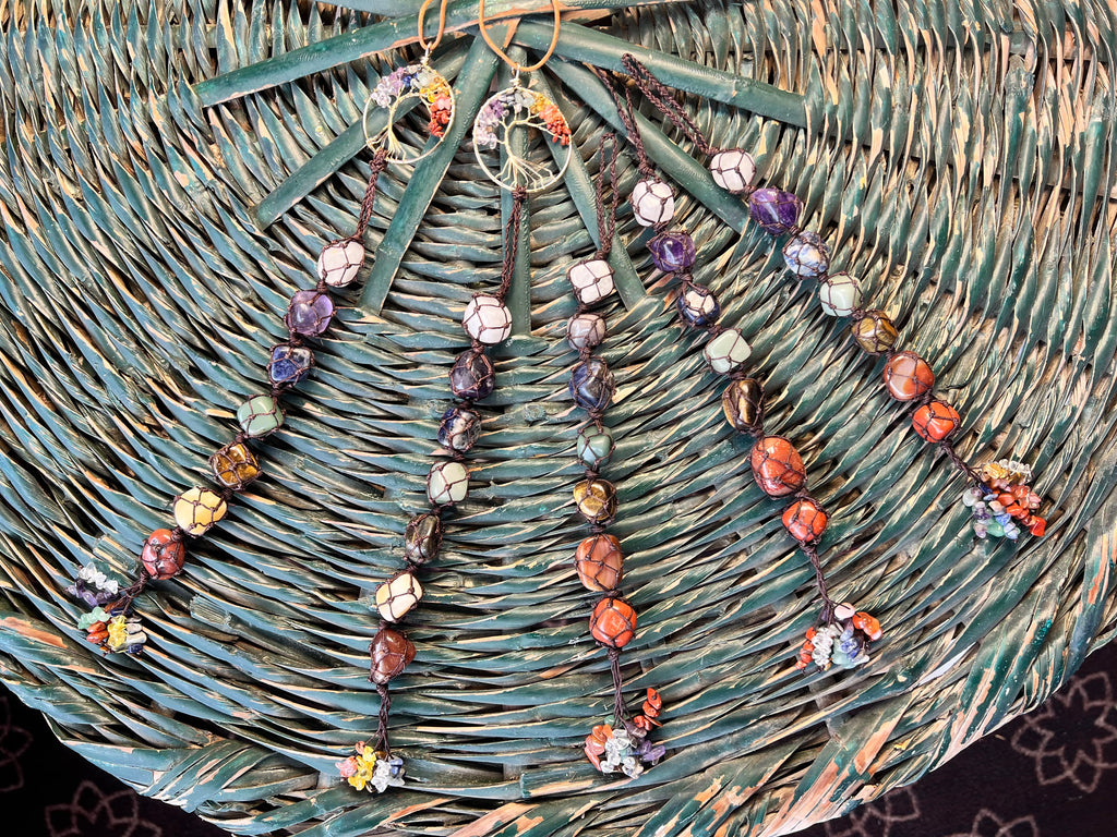 Natural Seven Chakra Hanging Charm – Tree of Life & Macramé Decor