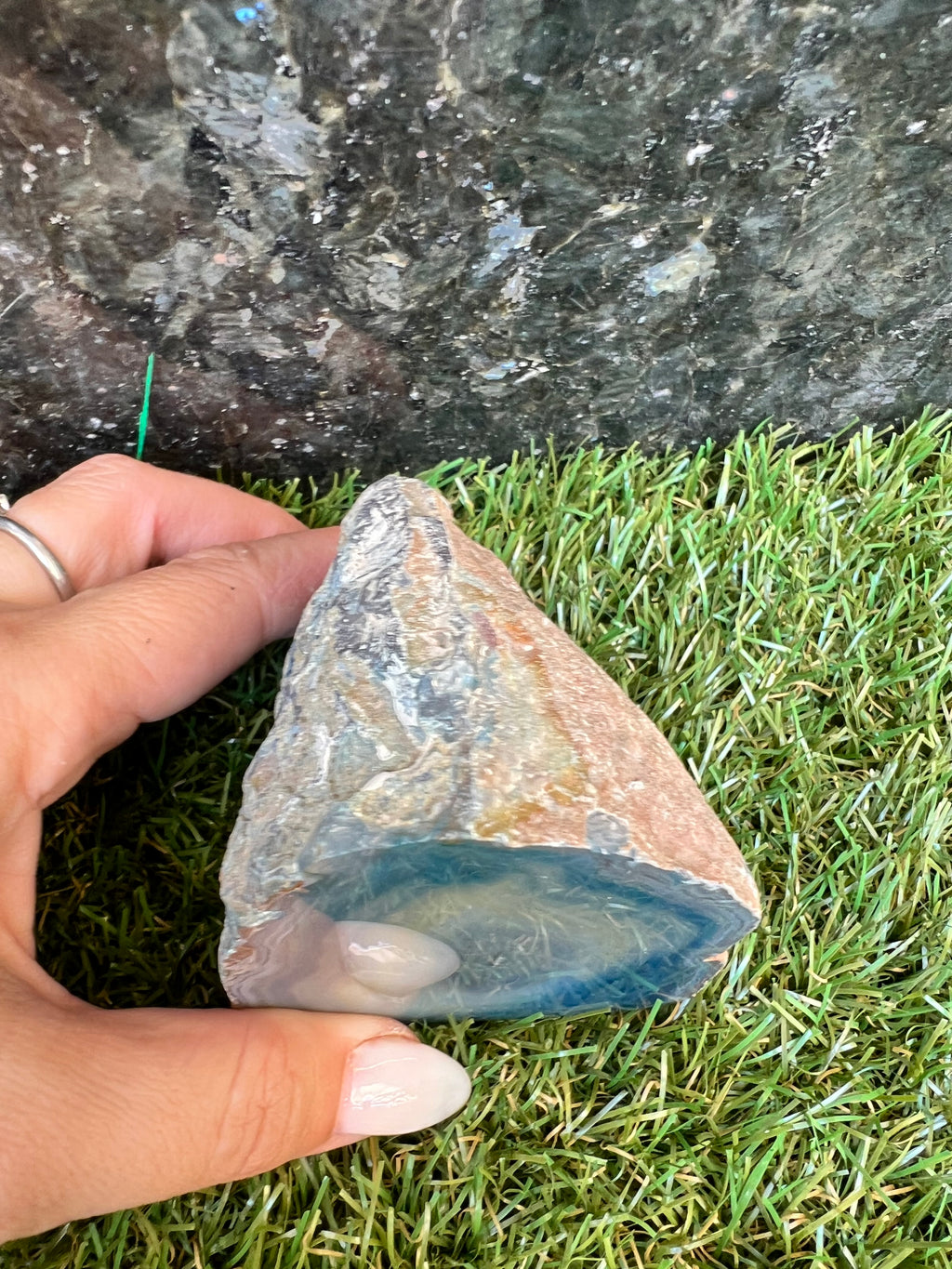 Agate Freeform with Cut Base – 439 g