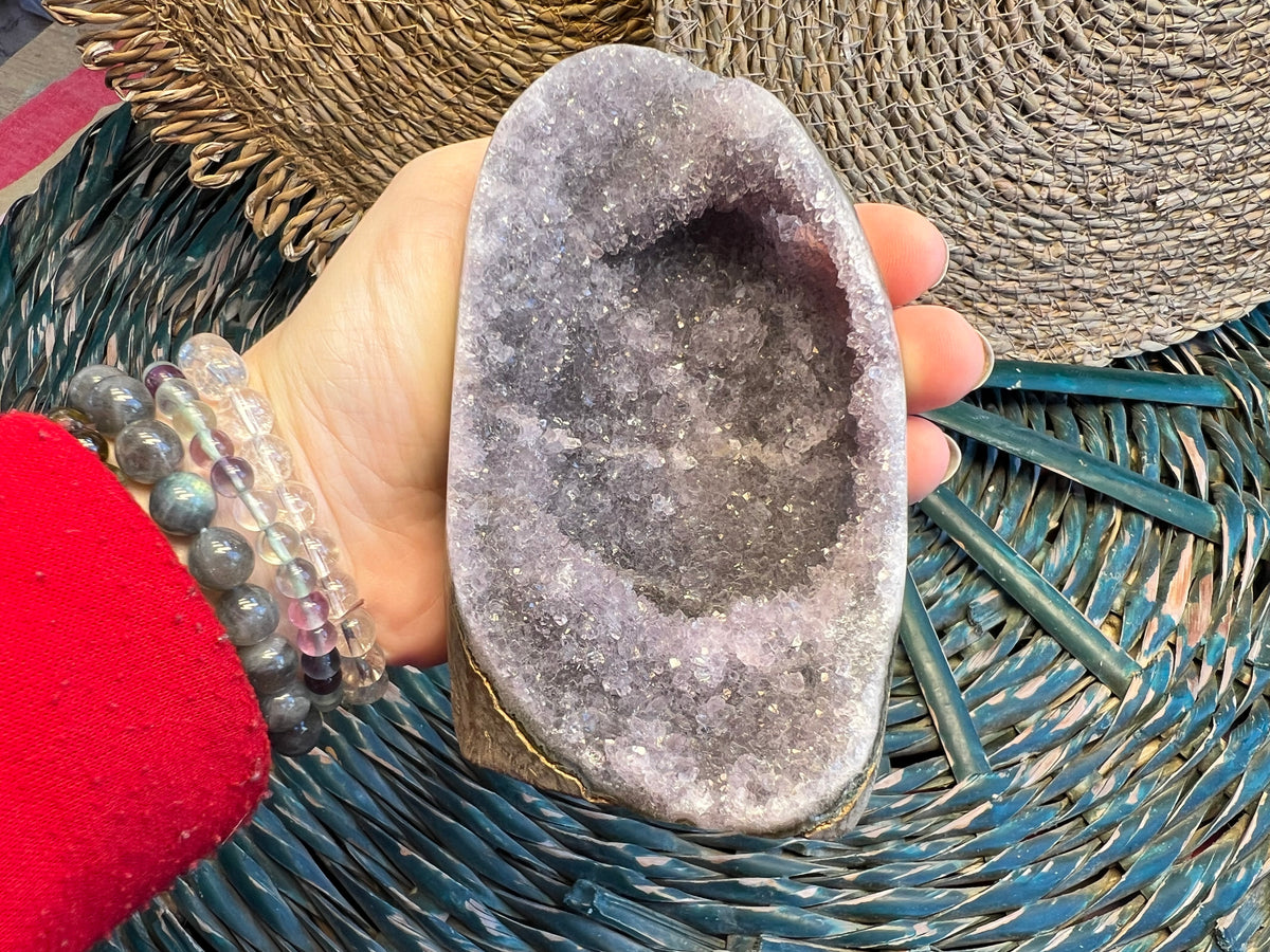 Natural Amethyst Druzy Freeform – Polished Standing Crystal | 554 g