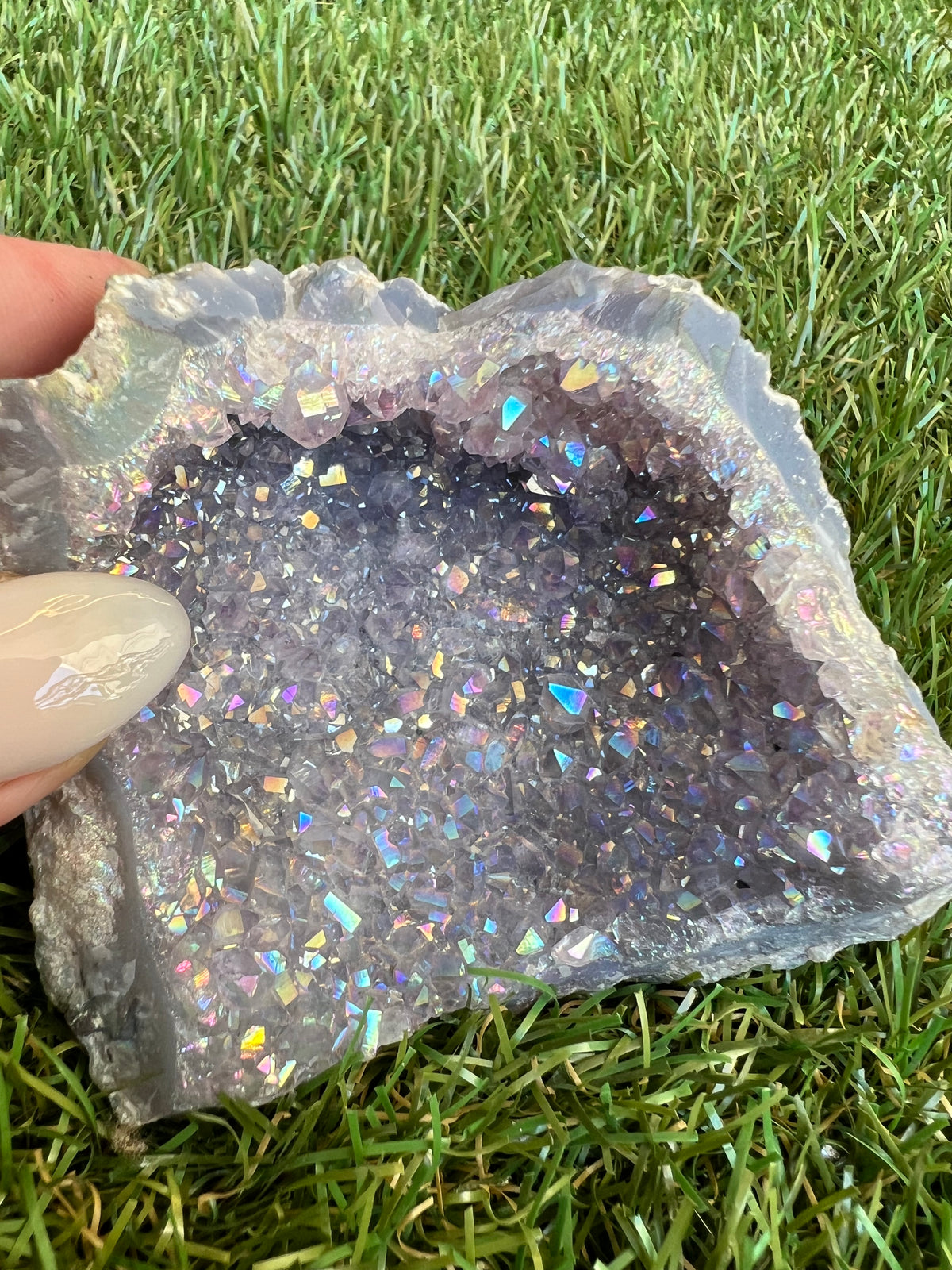 Natural Angel Aura Amethyst Geode – 223 g
