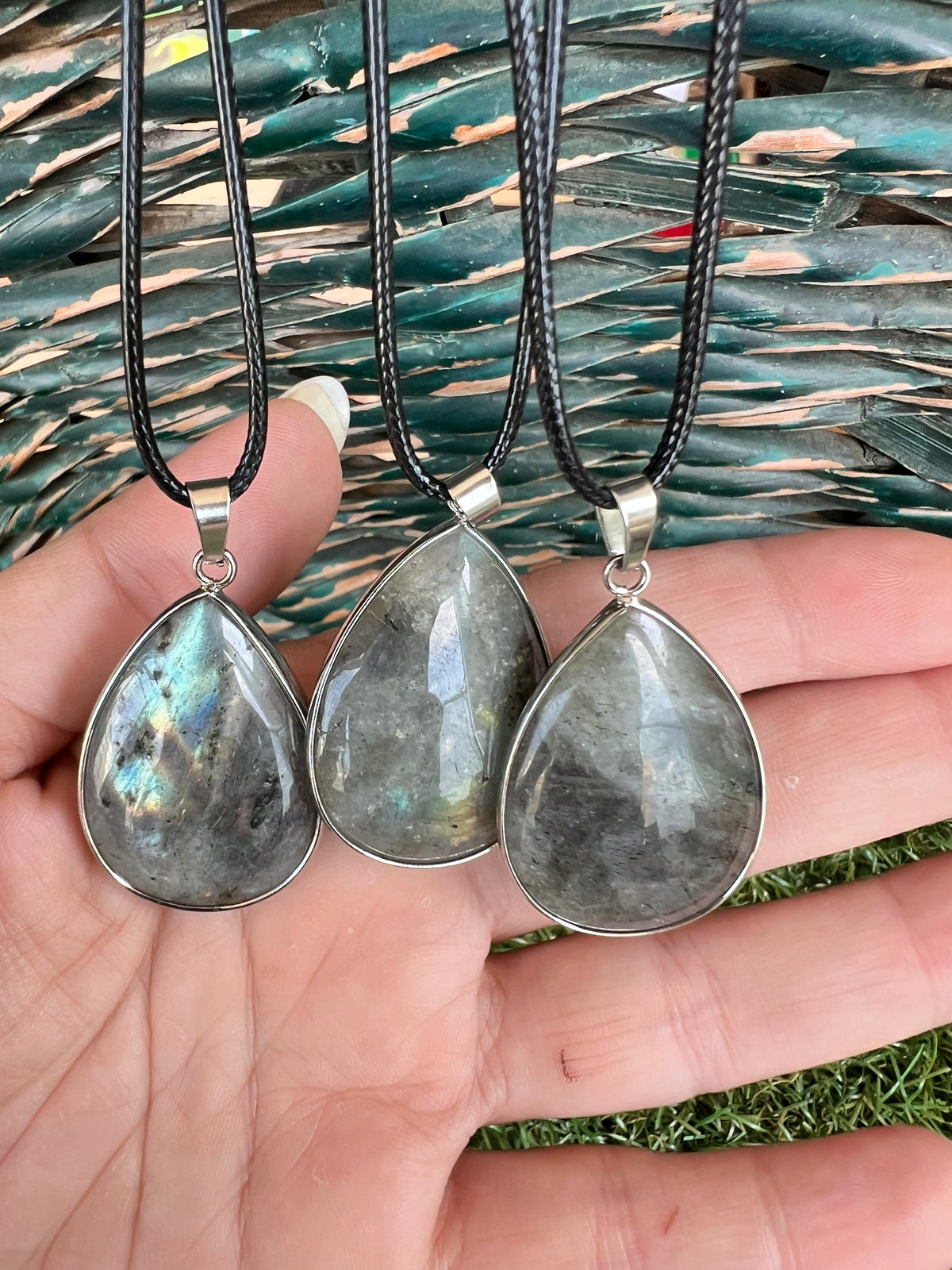 Labradorite Silver-Plated Teardrop Necklace – Protection, Intuition & Transformation