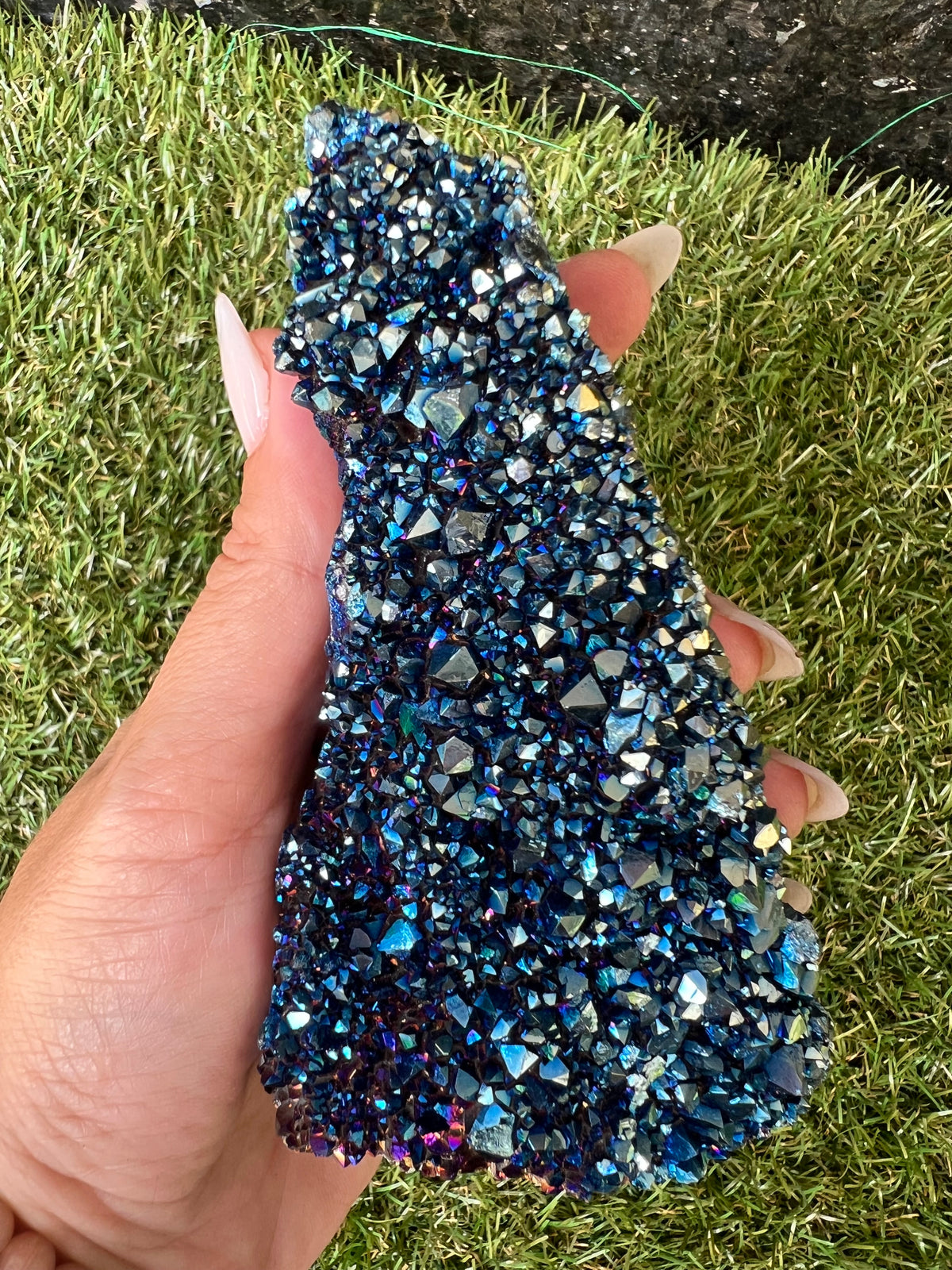 Blue Titanium Aura Quartz Cluster – 514 g