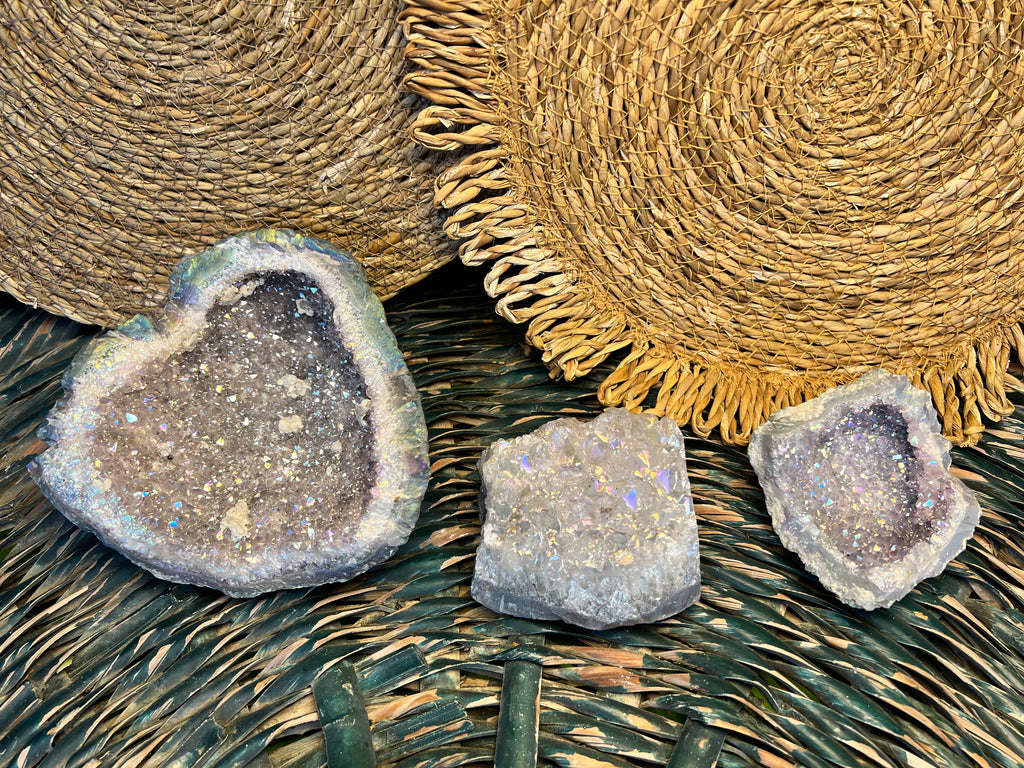 Natural Angel Aura Amethyst Cluster – 488 g