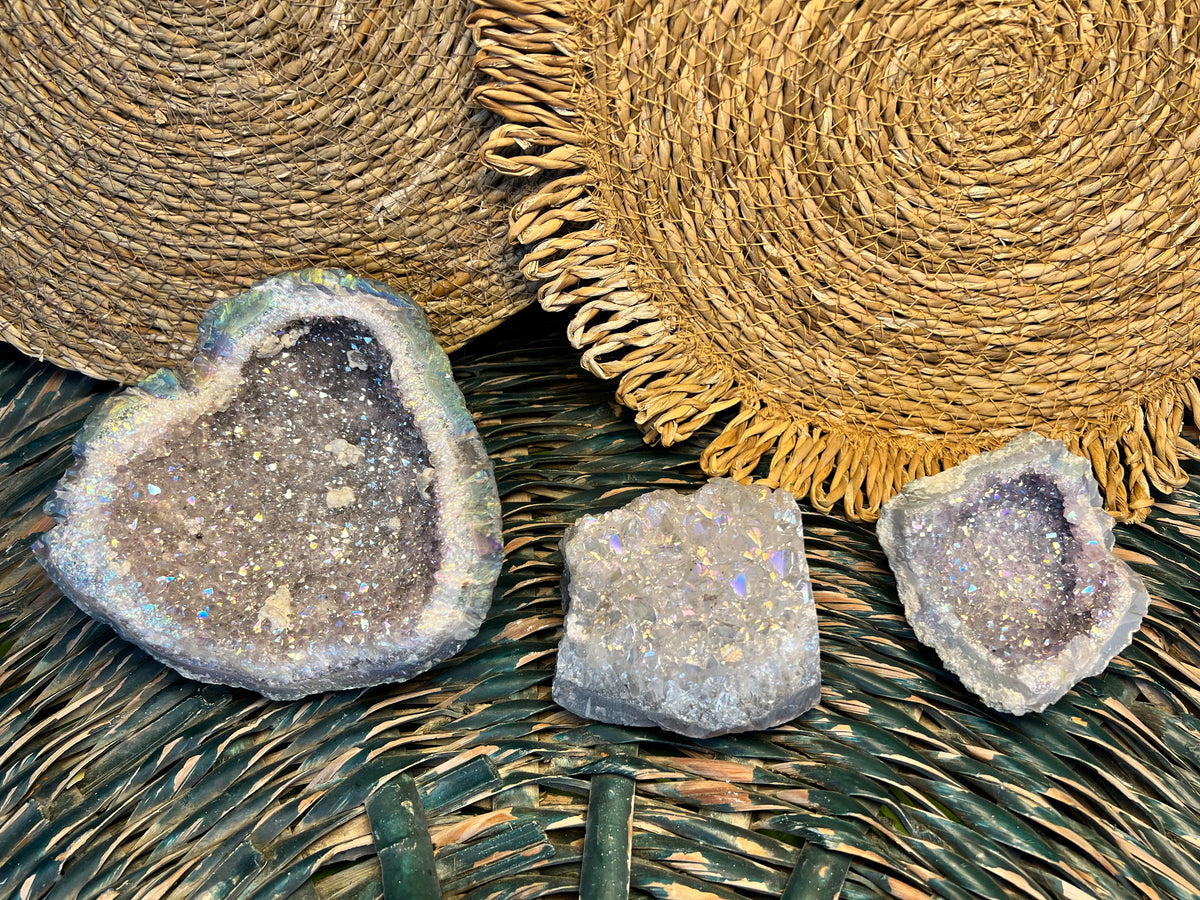 Natural Angel Aura Amethyst Cluster – 488 g