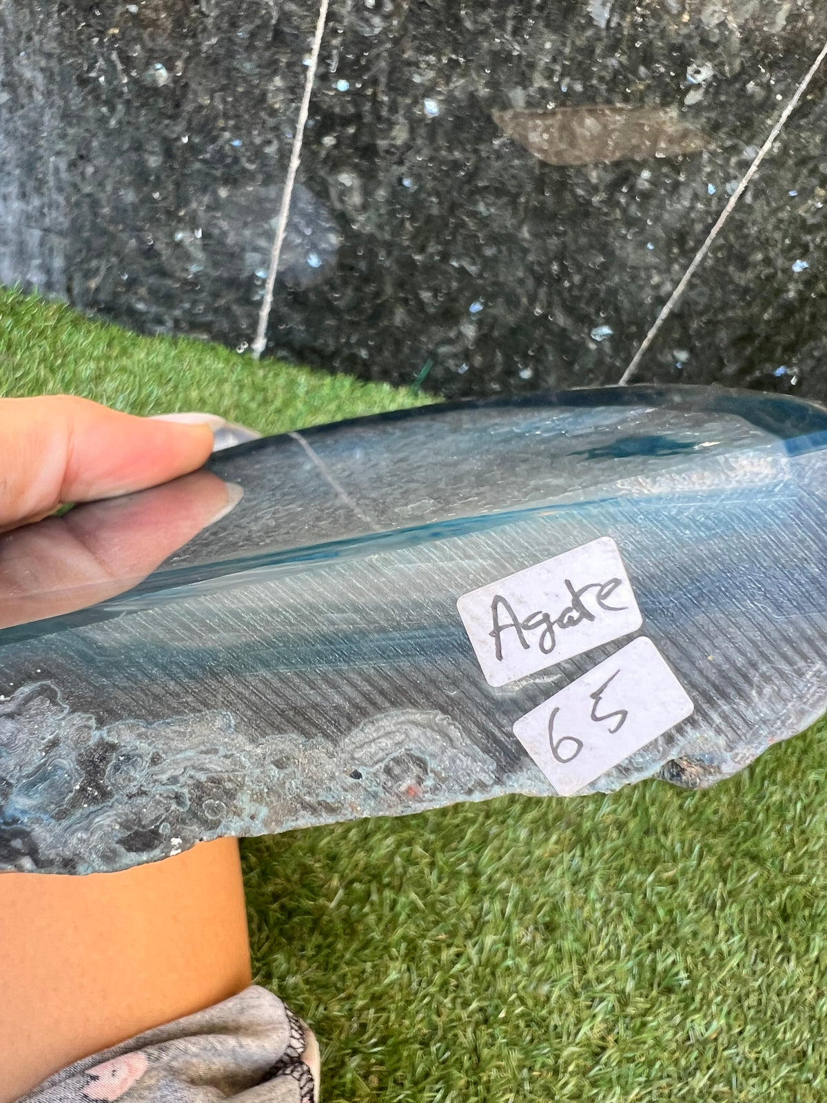 Agate Freeform with Cut Base – 816 g