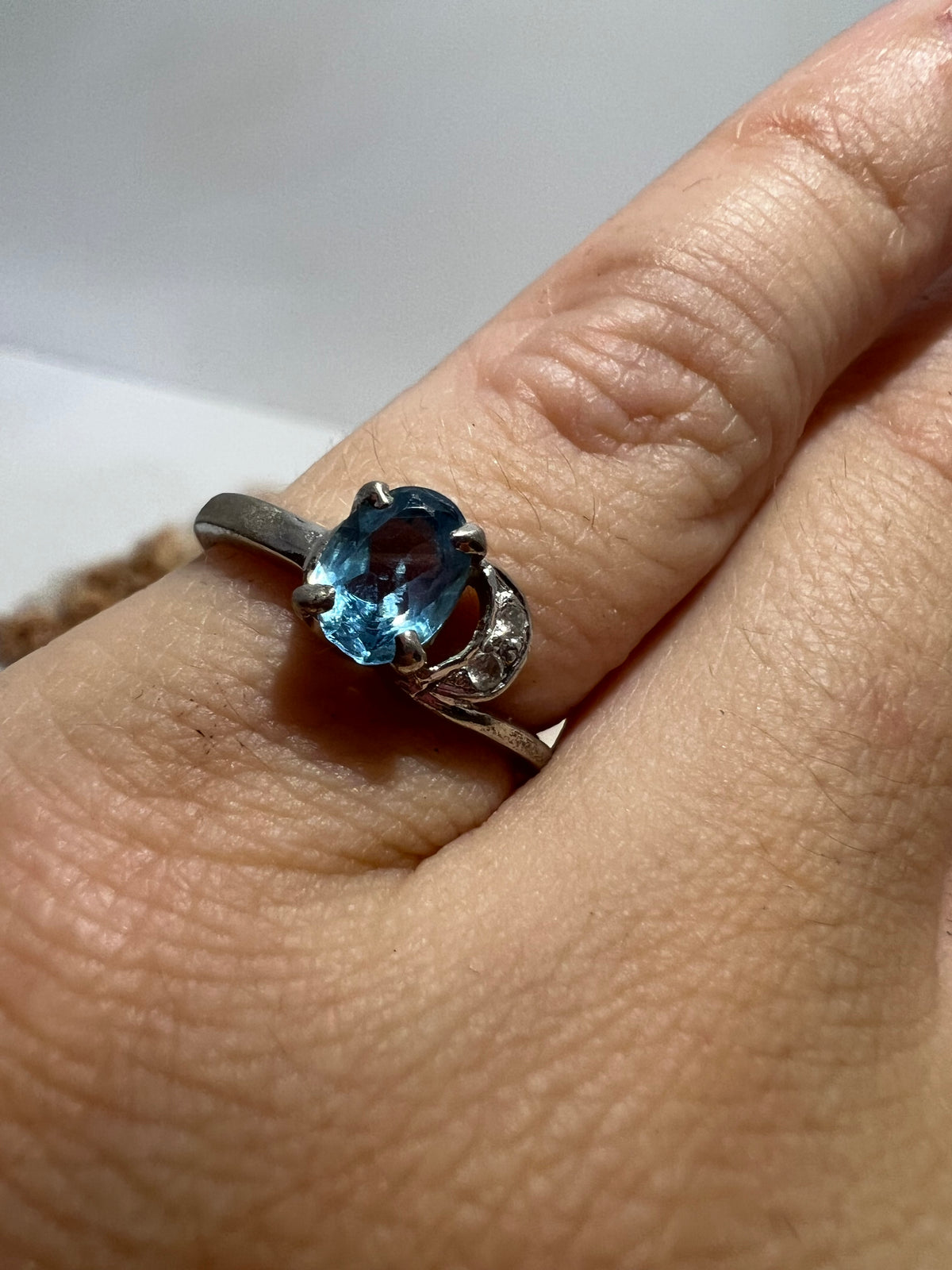 Genuine Natural Blue Topaz Crescent Moon Ring in 925 Sterling Silver