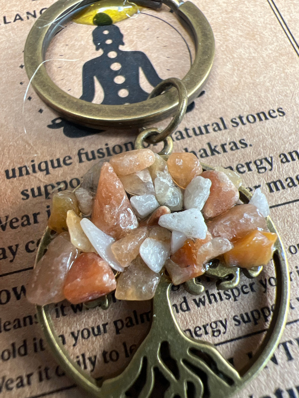 Natural Crystal Tree of Life Keychain – Protection, Luck & Positive Energy