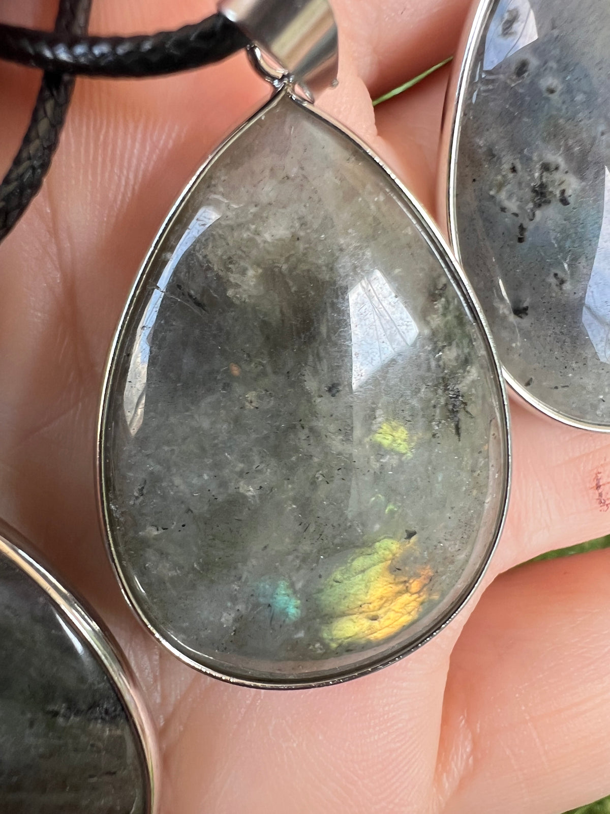 Labradorite Silver-Plated Teardrop Necklace – Protection, Intuition & Transformation