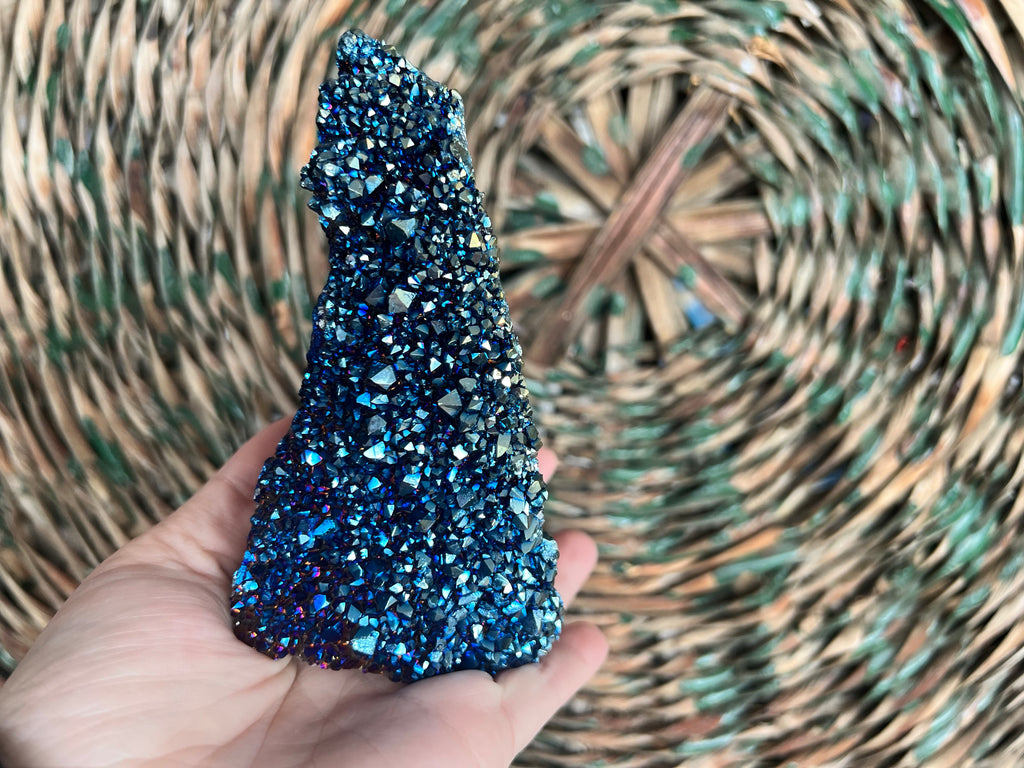 Blue Titanium Aura Quartz Cluster – 514 g