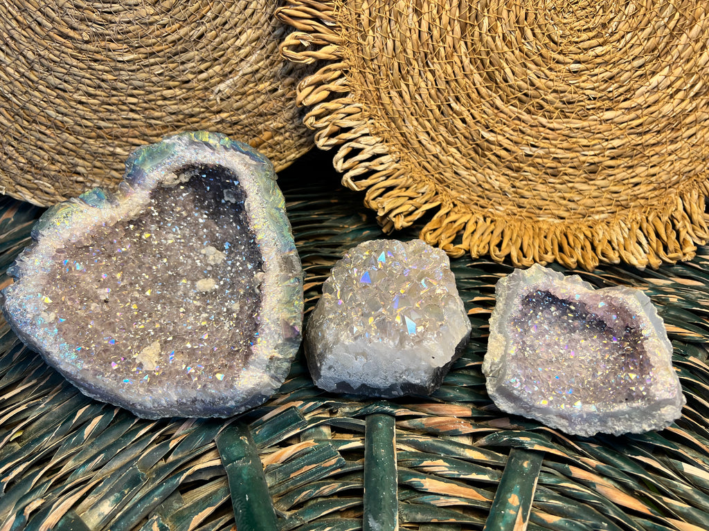 Natural Angel Aura Amethyst Geode – 223 g