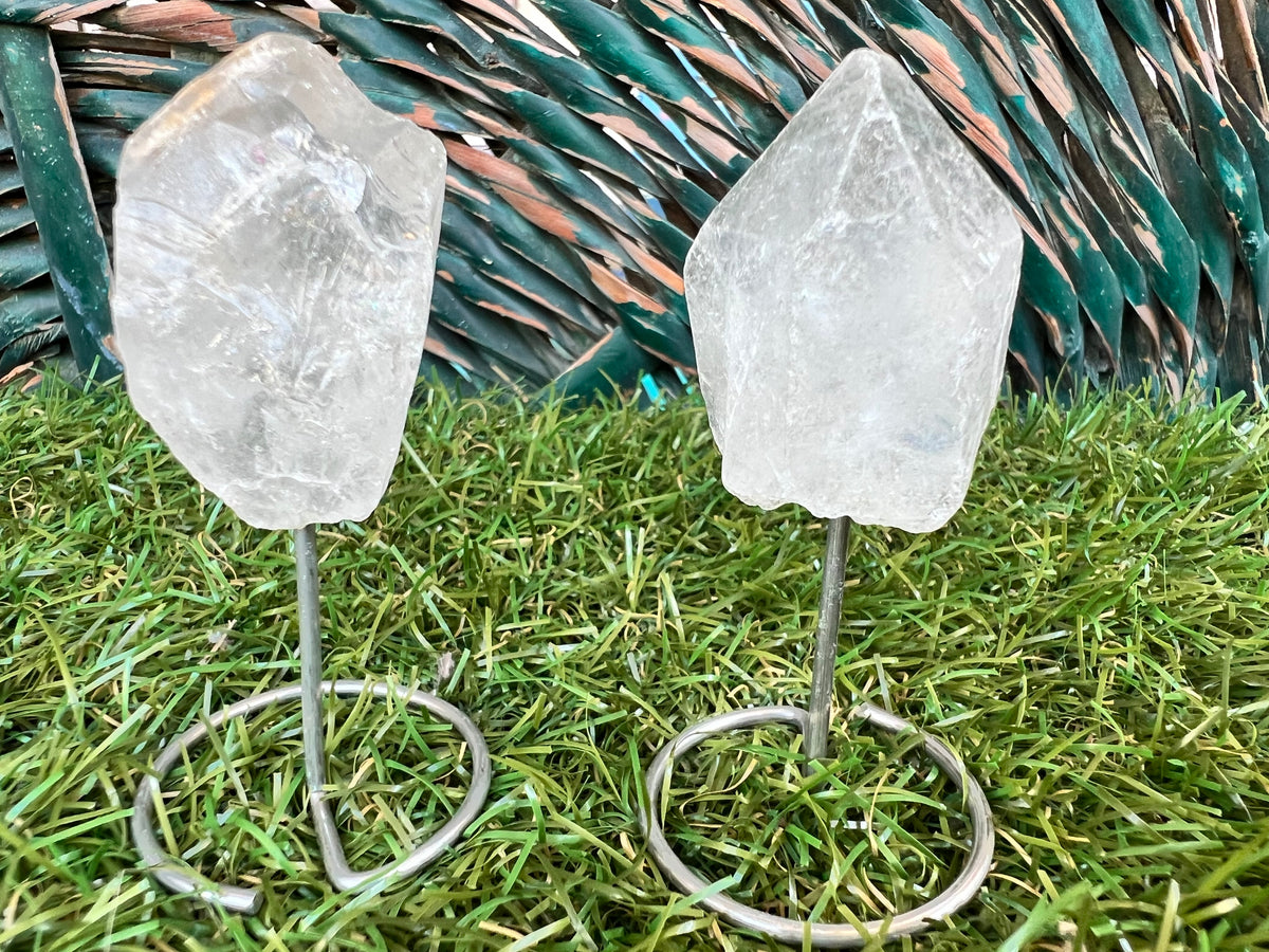 Natural Raw Clear Quartz on Metal Stand | Crystal Display | Approx. 8 cm | Clarity, Amplification & Energy Cleansing
