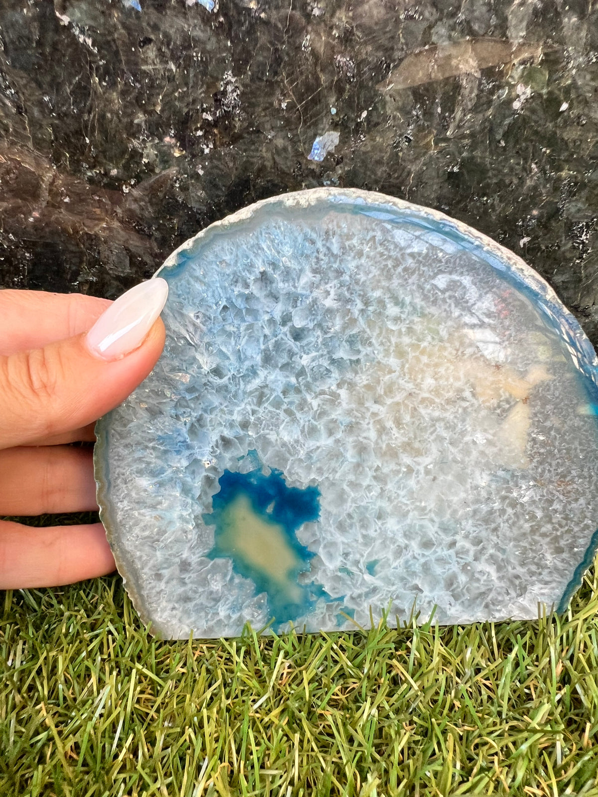 Agate Freeform with Cut Base – 803 g