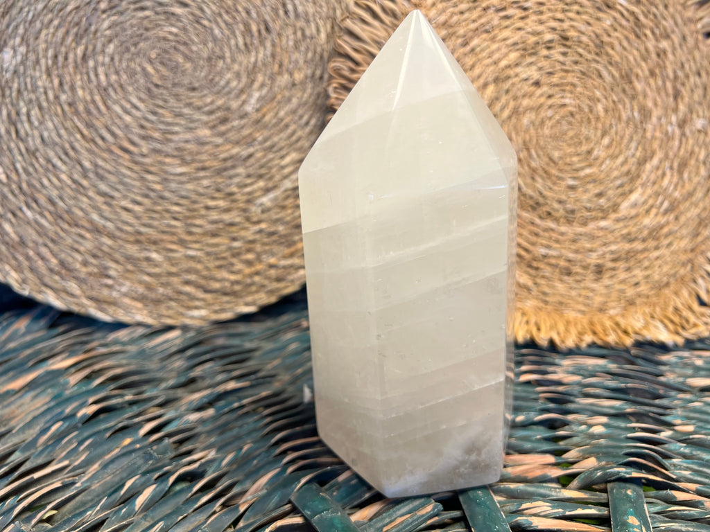 Honey Calcite Statement Crystal Tower – 2,123 g